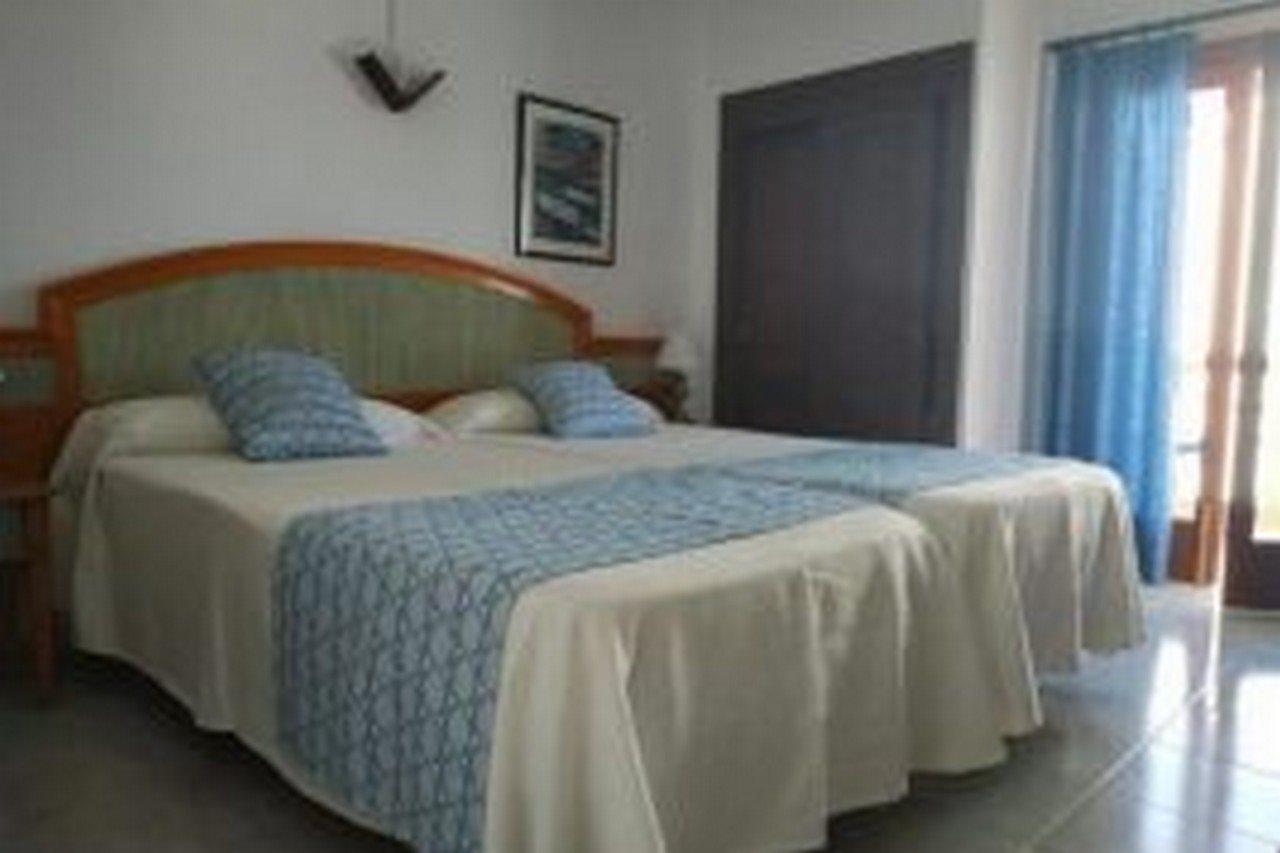 Hotel Martorell By Mhr كولونيا سانت خورذي المظهر الخارجي الصورة