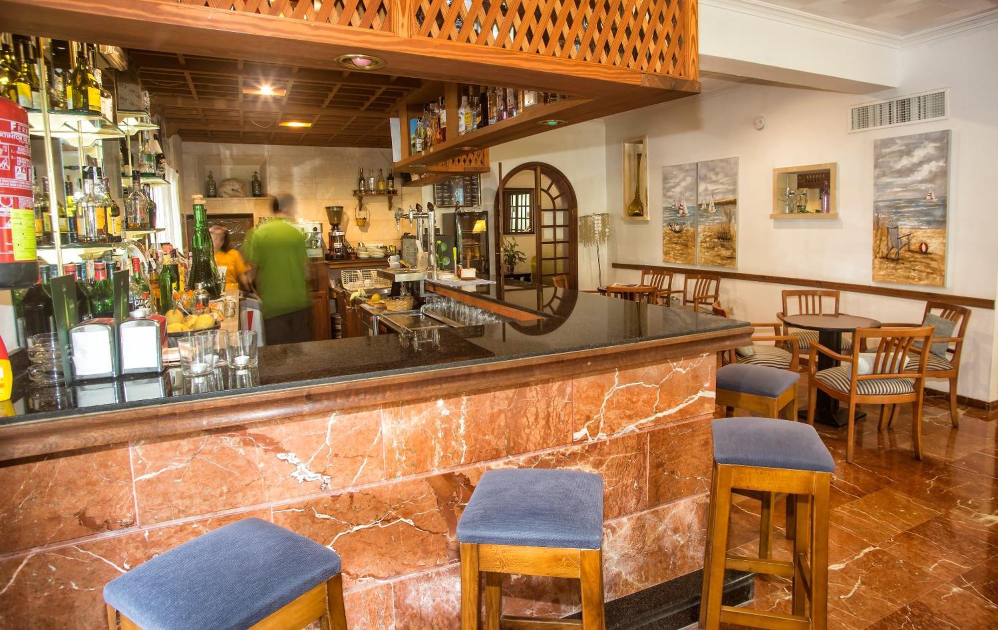 Hotel Martorell By Mhr كولونيا سانت خورذي المظهر الخارجي الصورة