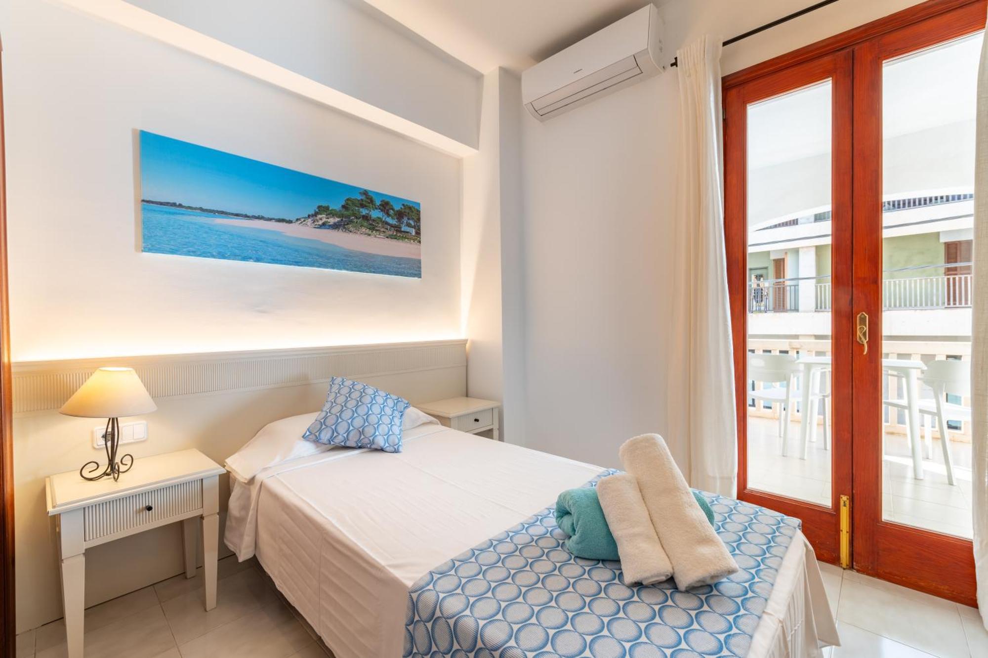 Hotel Martorell By Mhr كولونيا سانت خورذي المظهر الخارجي الصورة
