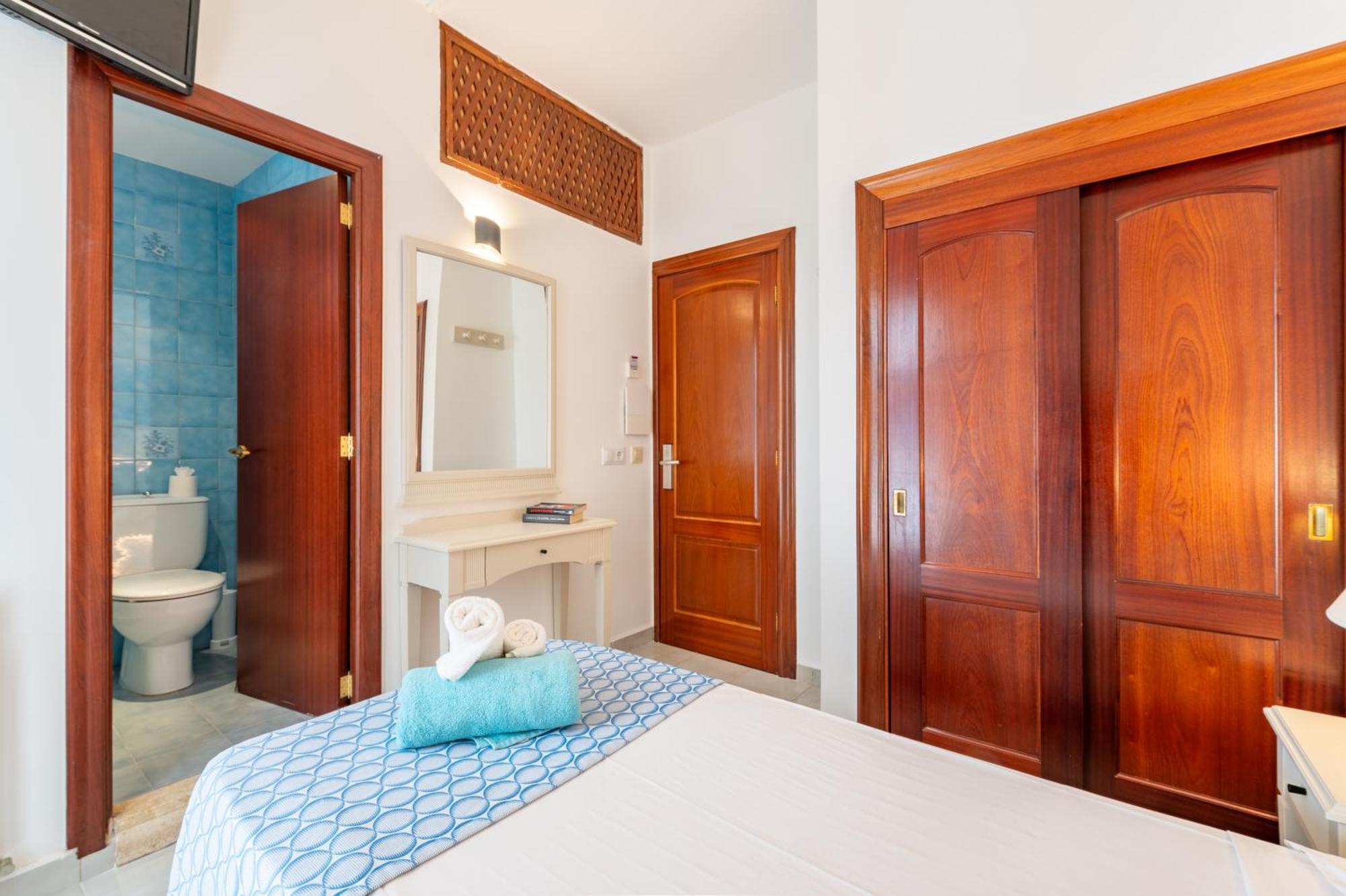 Hotel Martorell By Mhr كولونيا سانت خورذي المظهر الخارجي الصورة