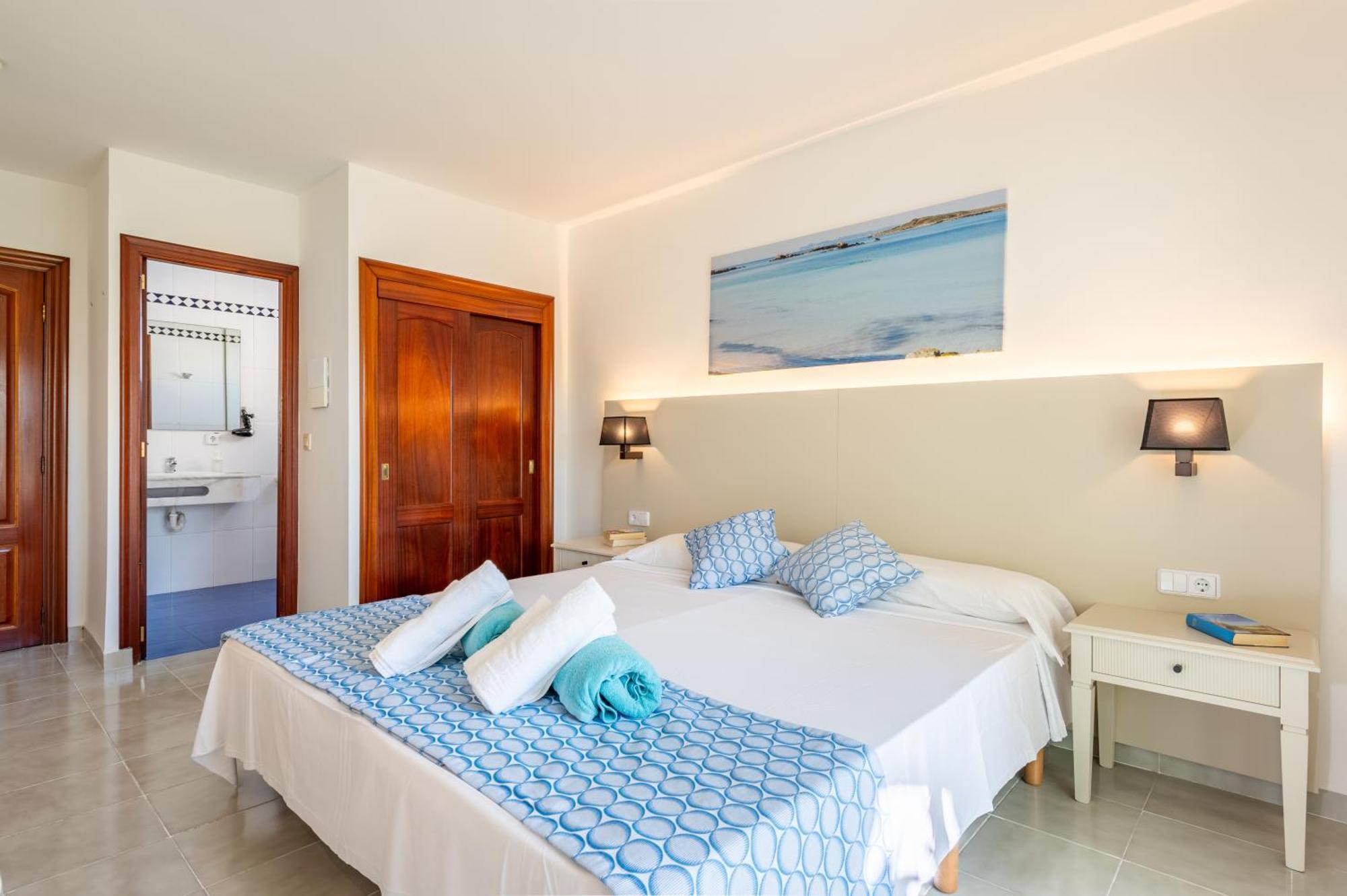 Hotel Martorell By Mhr كولونيا سانت خورذي المظهر الخارجي الصورة
