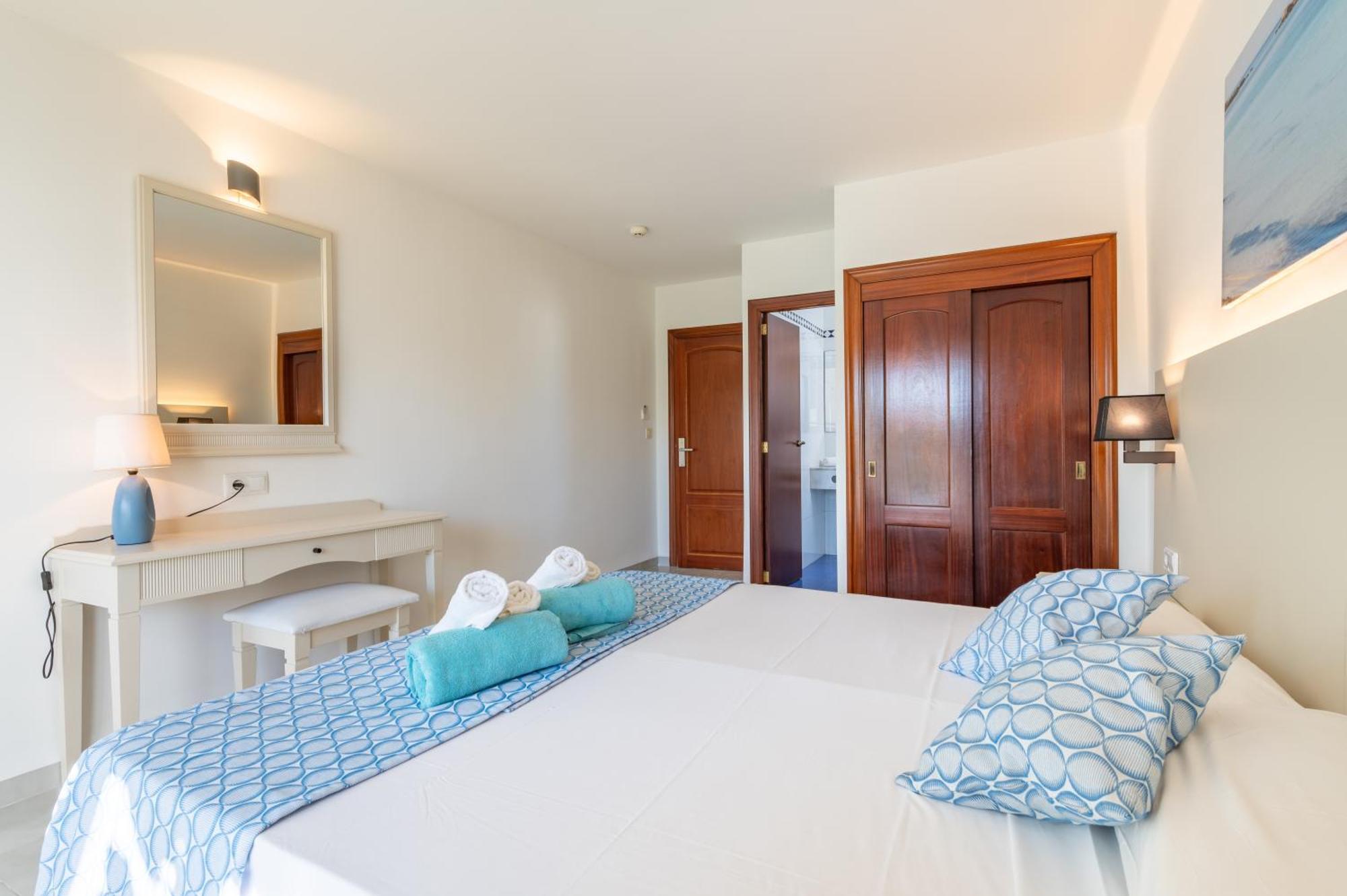 Hotel Martorell By Mhr كولونيا سانت خورذي المظهر الخارجي الصورة