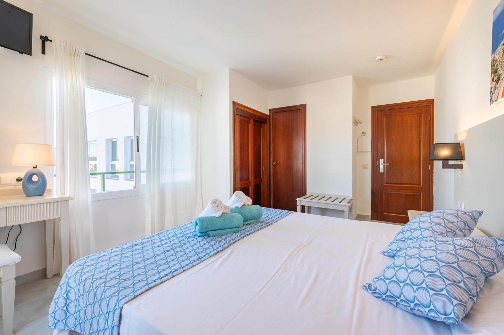Hotel Martorell By Mhr كولونيا سانت خورذي المظهر الخارجي الصورة